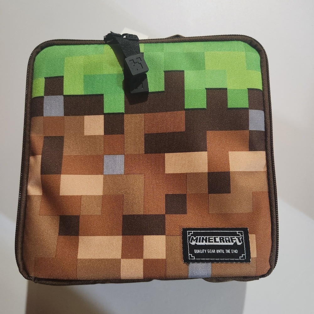 NWT Jinx Minecraft Dirt Block Insulated Lunch Box Pixels Zip Hook & Loop Strap